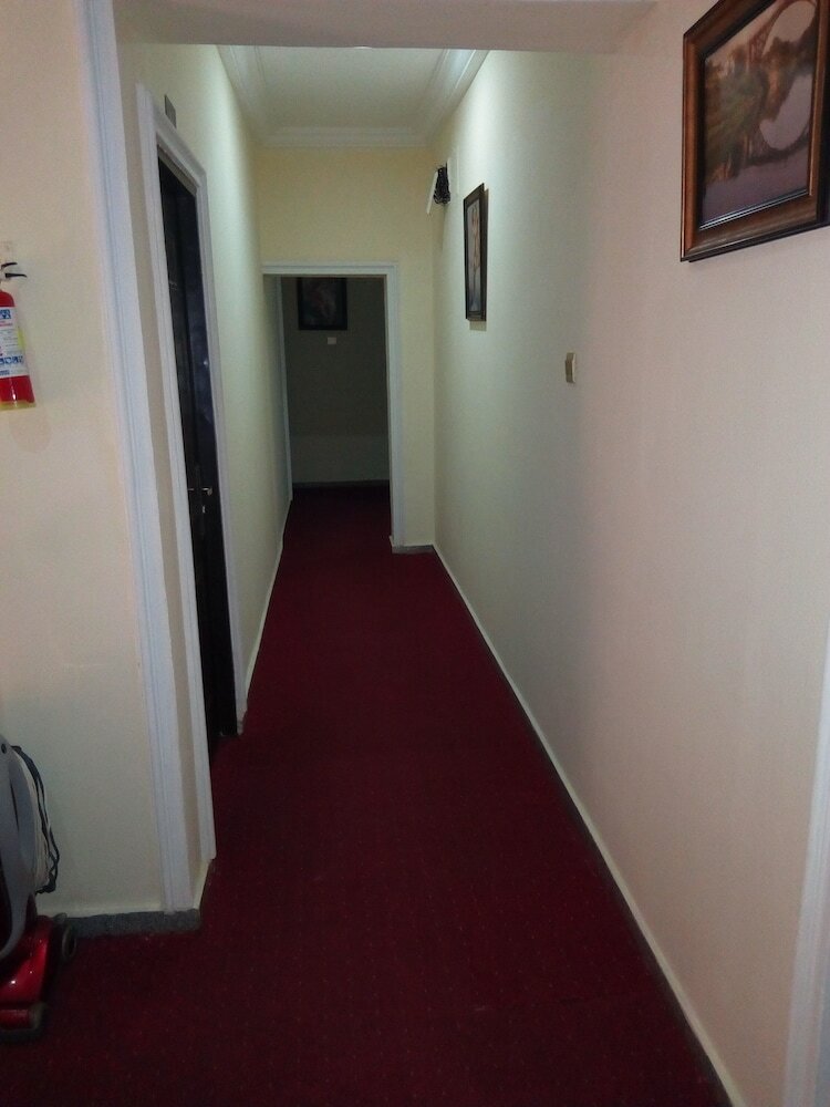 Laurintin Rose Hotel