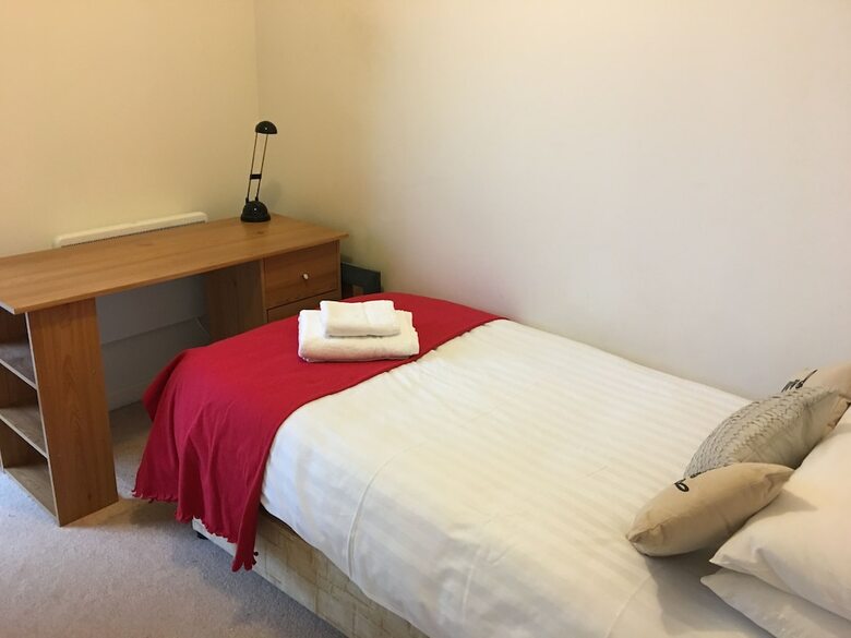 Glasgow Harbour Apartment