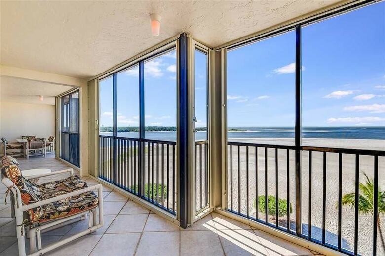 Carlos Pointe Ph1 - Four Bedroom Penthouse