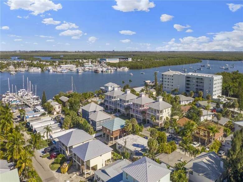 Delmar Flamingo - Three Bedroom Home