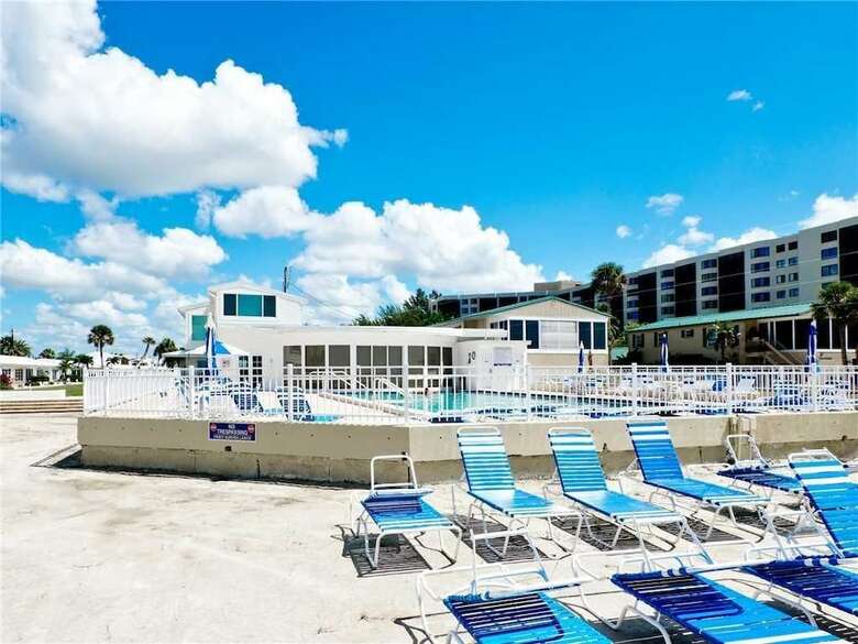 Beachaven 52 - One Bedroom Condo