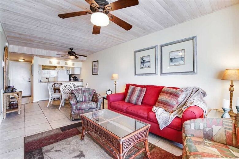 Castle Beach 103 - Two Bedroom Condo