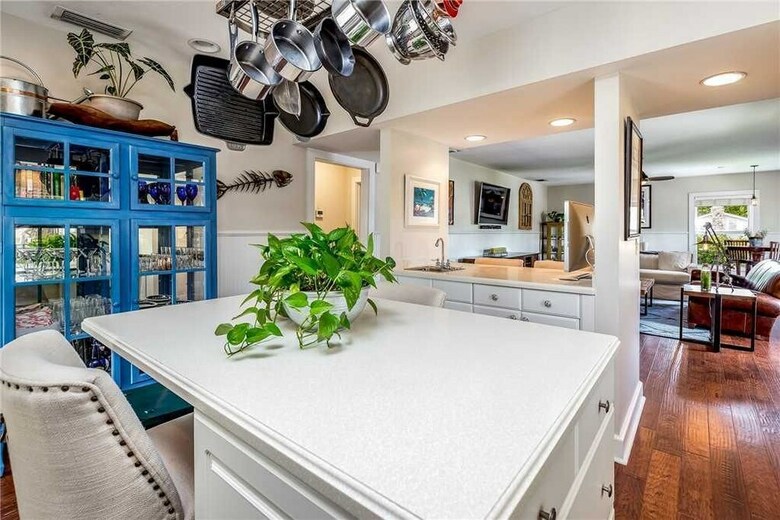 Miramar 124 Upper Unit - Two Bedroom Home