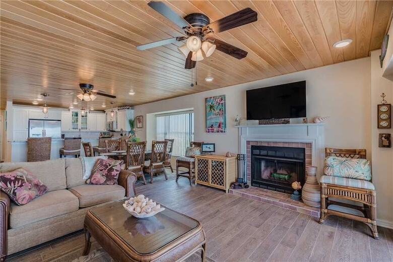 Shorehouse 401 - Three Bedroom Condo