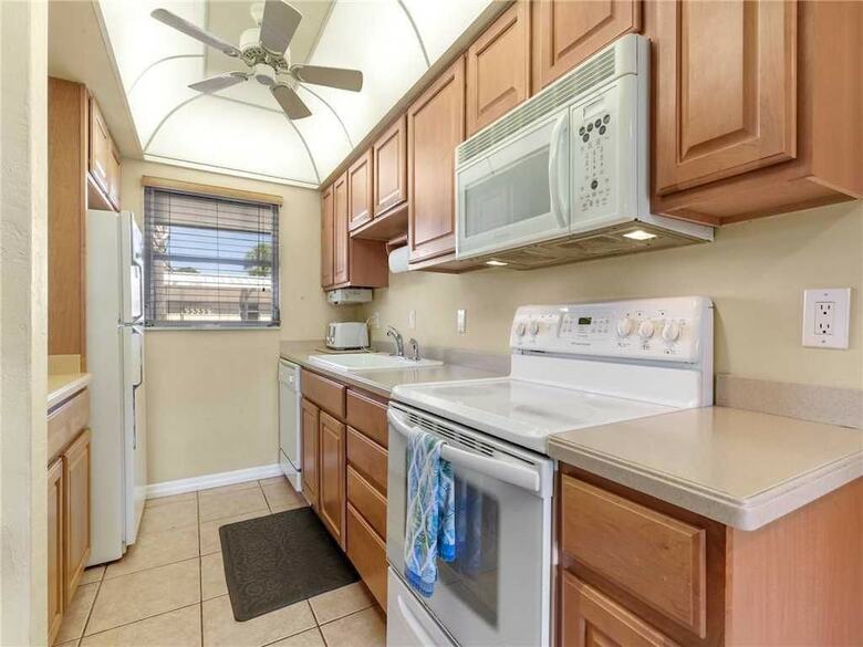Jamaica Royale 101 - Two Bedroom Condo