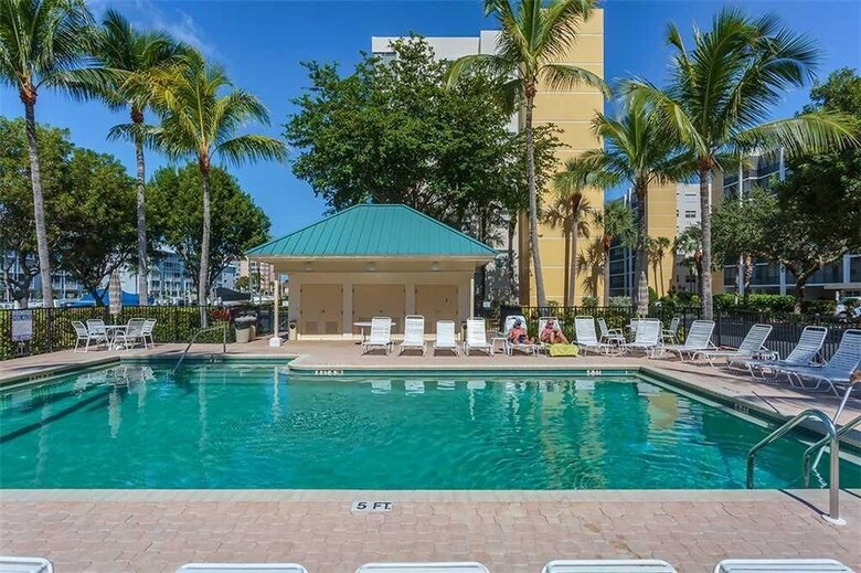 Hibiscus Pointe 342 - Two Bedroom Condo