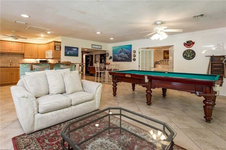 Uss Gulf Breeze Beach - Five Bedroom Home