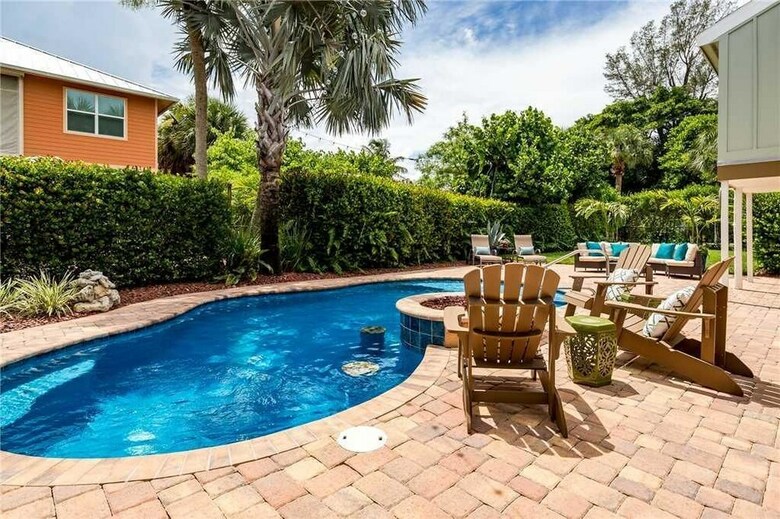 Miramar 124 Lower Unit - Studio Home