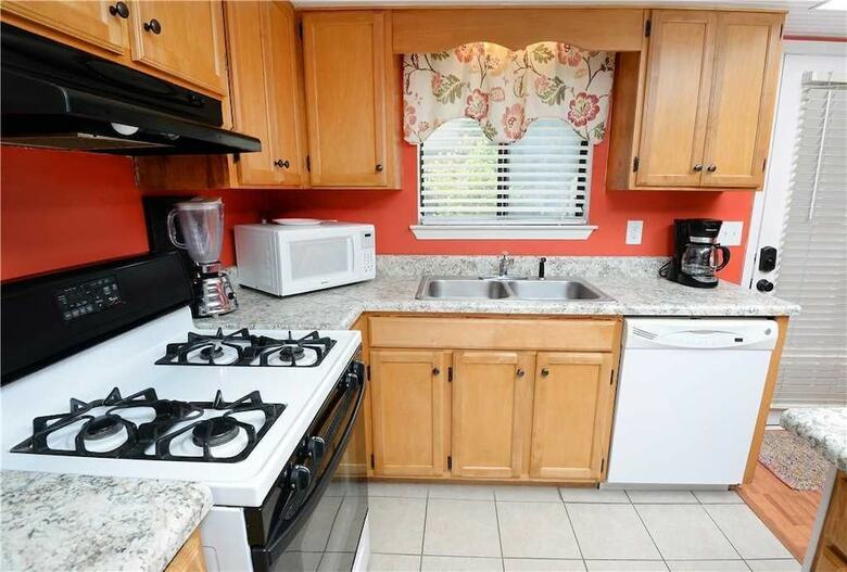 Gulf Highlands 141 - Two Bedroom Condo