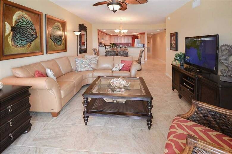 La Vistana 703 - Three Bedroom Condo