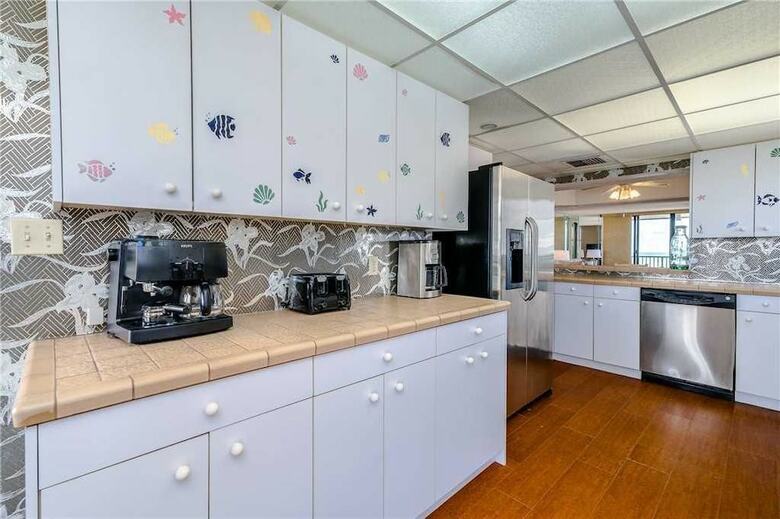 Lighthouse Towers 2008 - Two Bedroom Condo