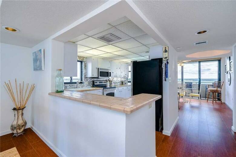 Lighthouse Towers 2008 - Two Bedroom Condo