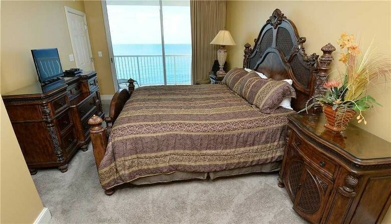 Majestic 1206 East Tower II - Three Bedroom Condo