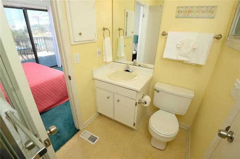 Tarpon 5 - Two Bedroom Condo