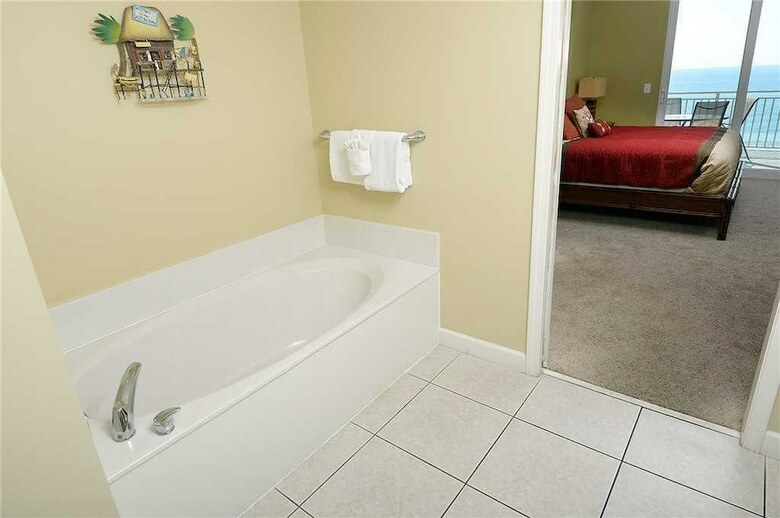 Splash 207 - Two Bedroom Condo
