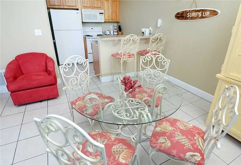 Twin Palms 1703 - One Bedroom Condo