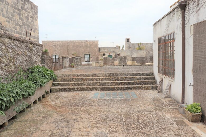 Hotel Palazzo Storico Nel Cuore Del Salento