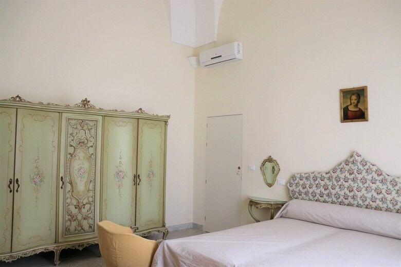 Hotel Palazzo Storico Nel Cuore Del Salento