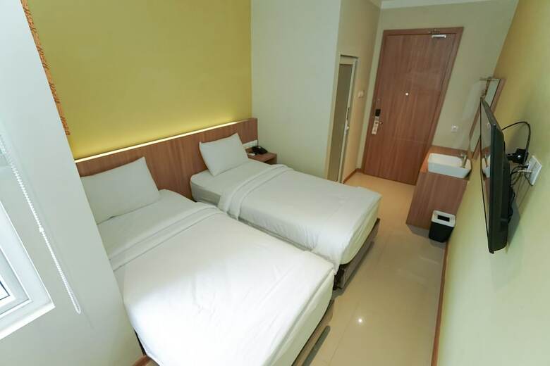 Deli Hotel