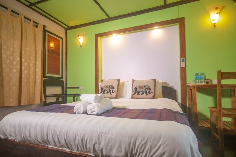 Hotel Y Not Lao Villa