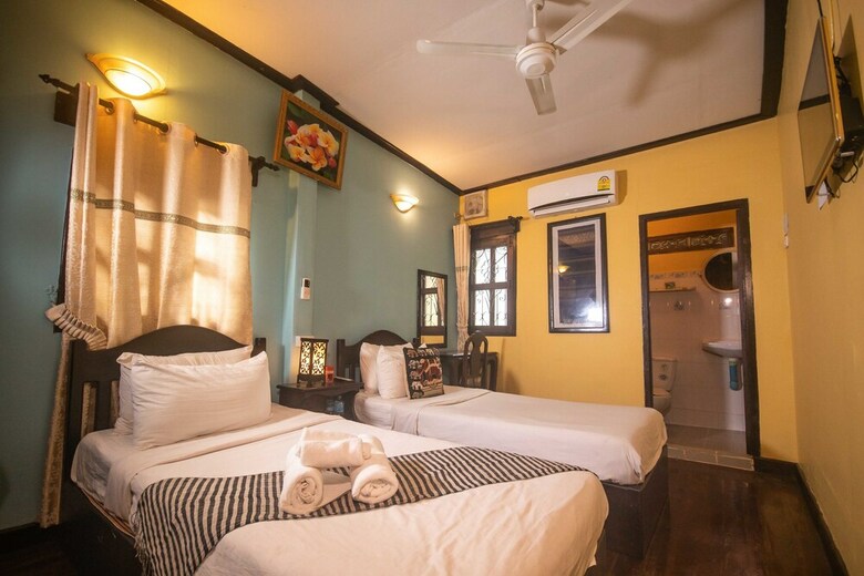 Hotel Y Not Lao Villa