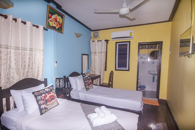 Hotel Y Not Lao Villa