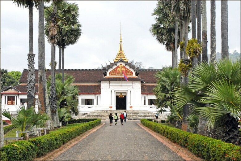 Hotel Y Not Lao Villa