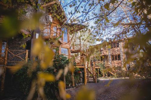 Lodge Caba�as Altos Del Lago