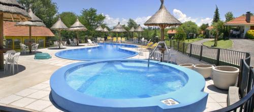 Lodge Caba�as Steinhaus