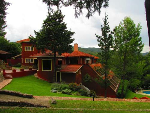 Chalet Suisse Posada & Spa