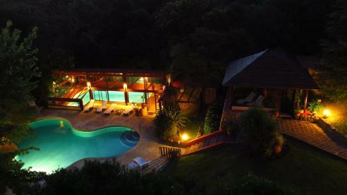 Chalet Suisse Posada & Spa