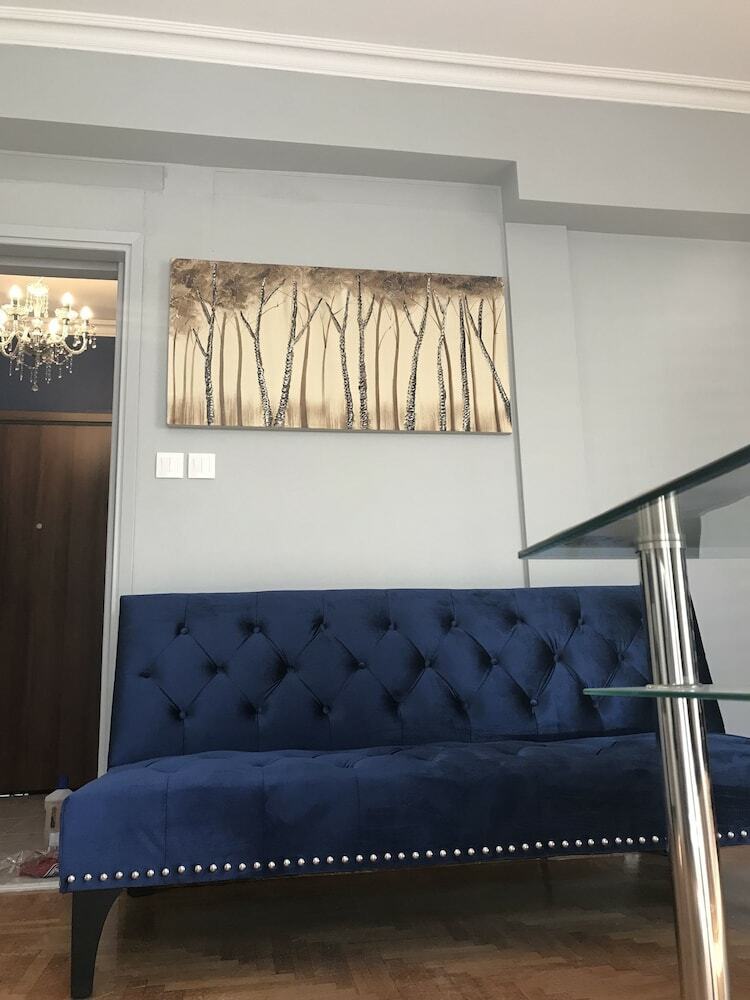 City Life Apartment In Athens Heart
