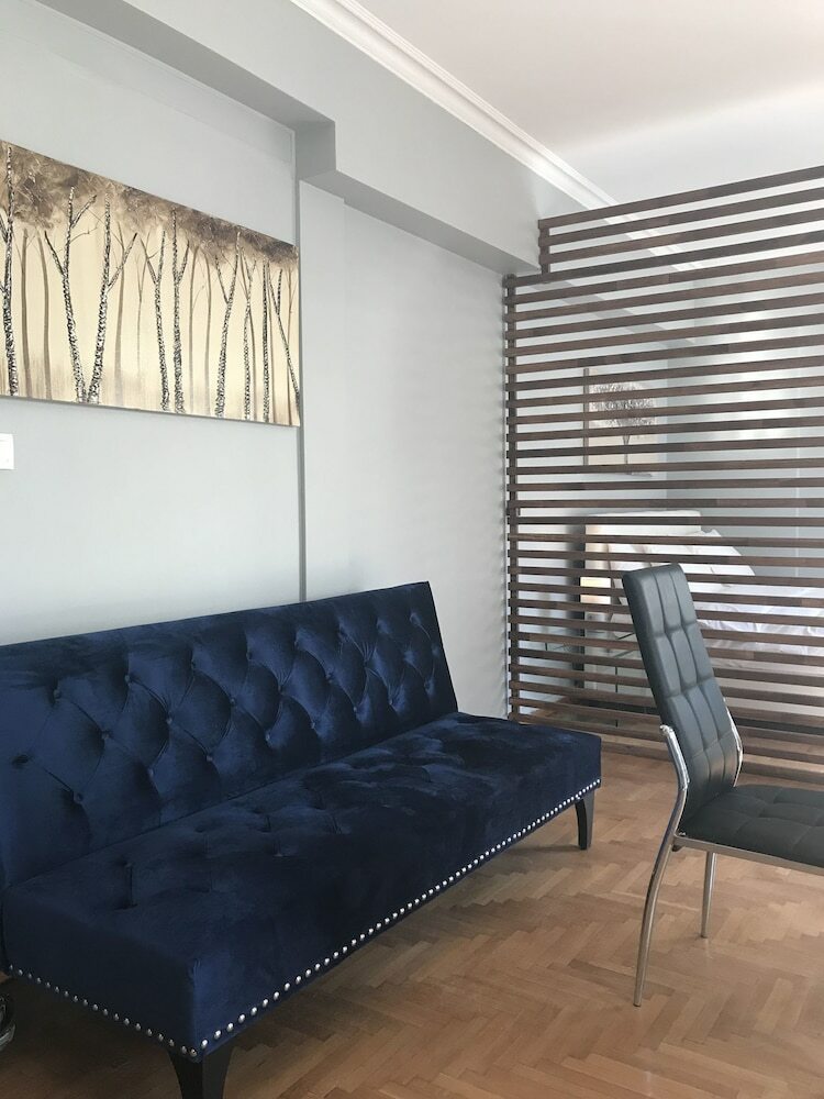 City Life Apartment In Athens Heart