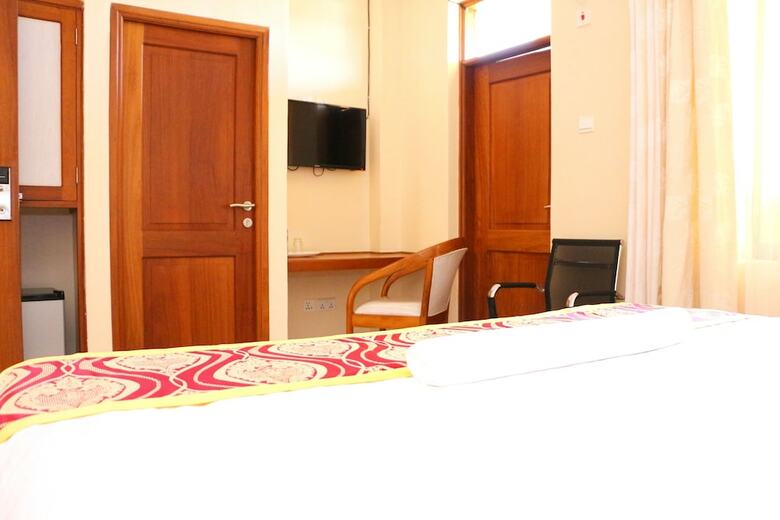 Prinias Hotel