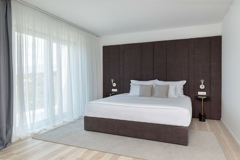 Hotel In Excelsis