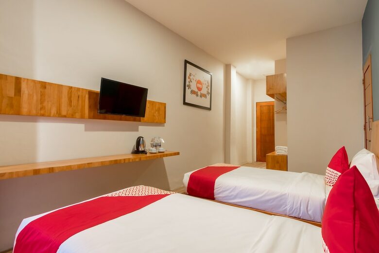 Hotel Oyo 436 Raz Residence