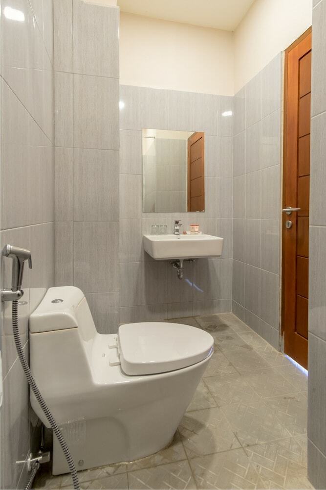 Hotel Oyo 436 Raz Residence