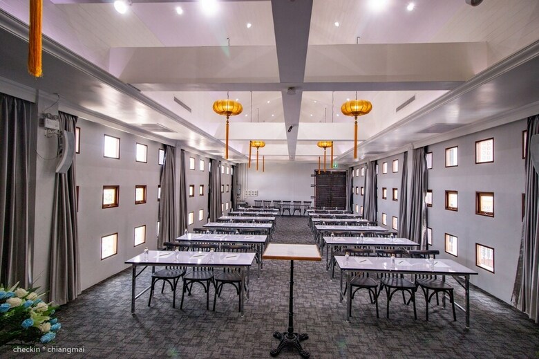 Lanna Oriental Hotel