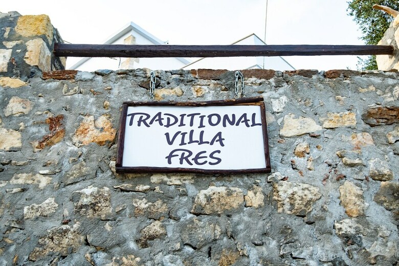 Traditional Villa In Fres