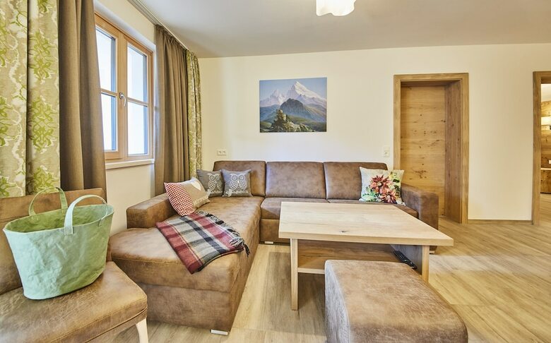 The Peak - Premium Apartments