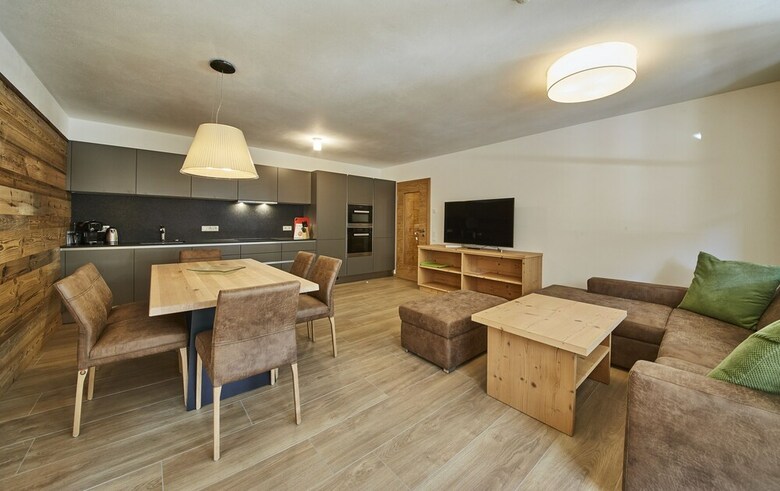 The Peak - Premium Apartments