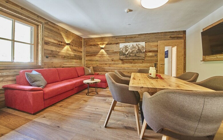 The Peak - Premium Apartments