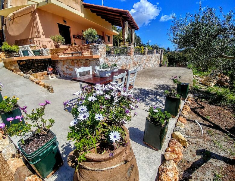 Thymes Traditional House