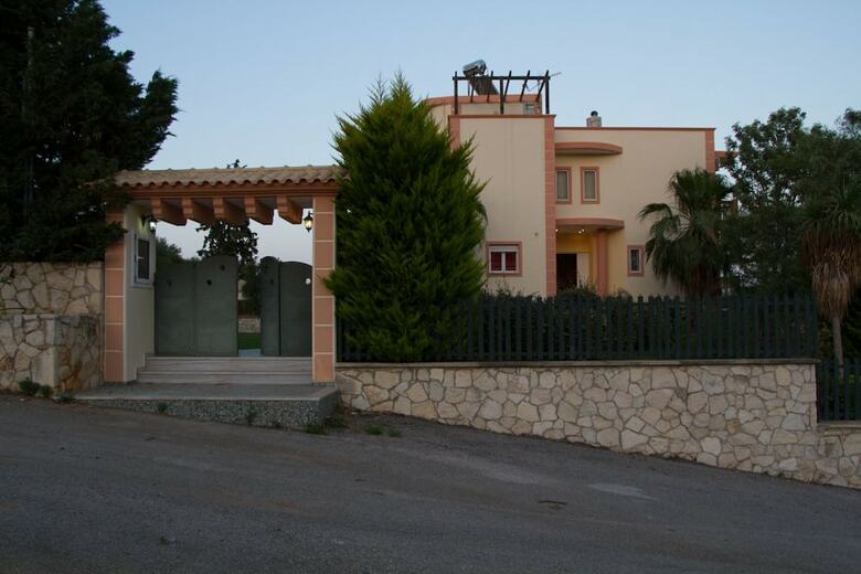 Villa Roula 5br