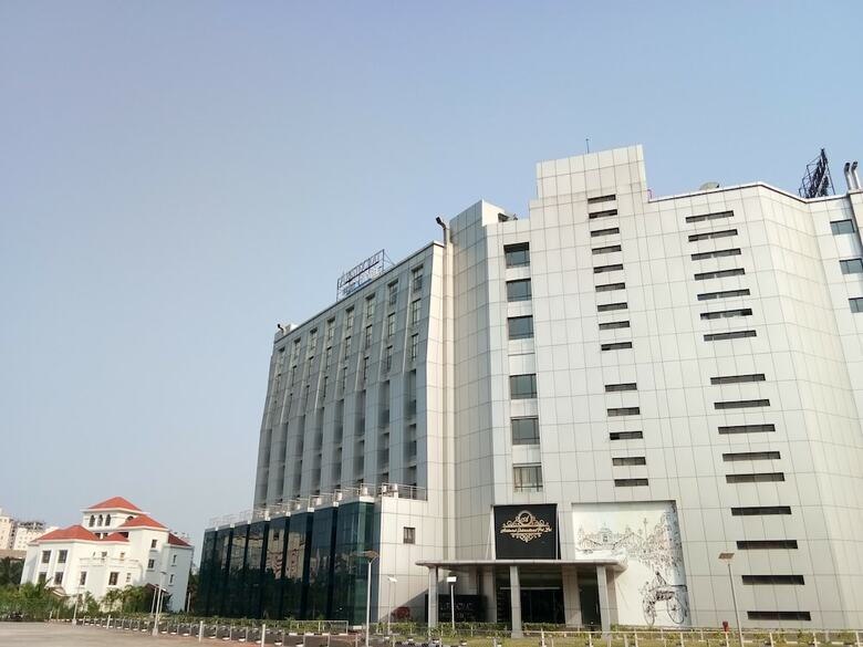 Aristocrat Hotel
