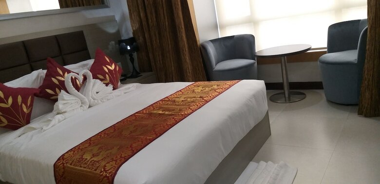 Aristocrat Hotel
