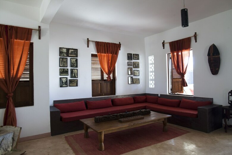 Villa Raha Lodge