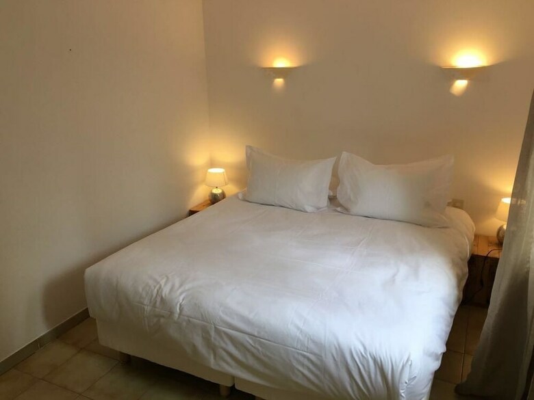 La Villa Des Carassins