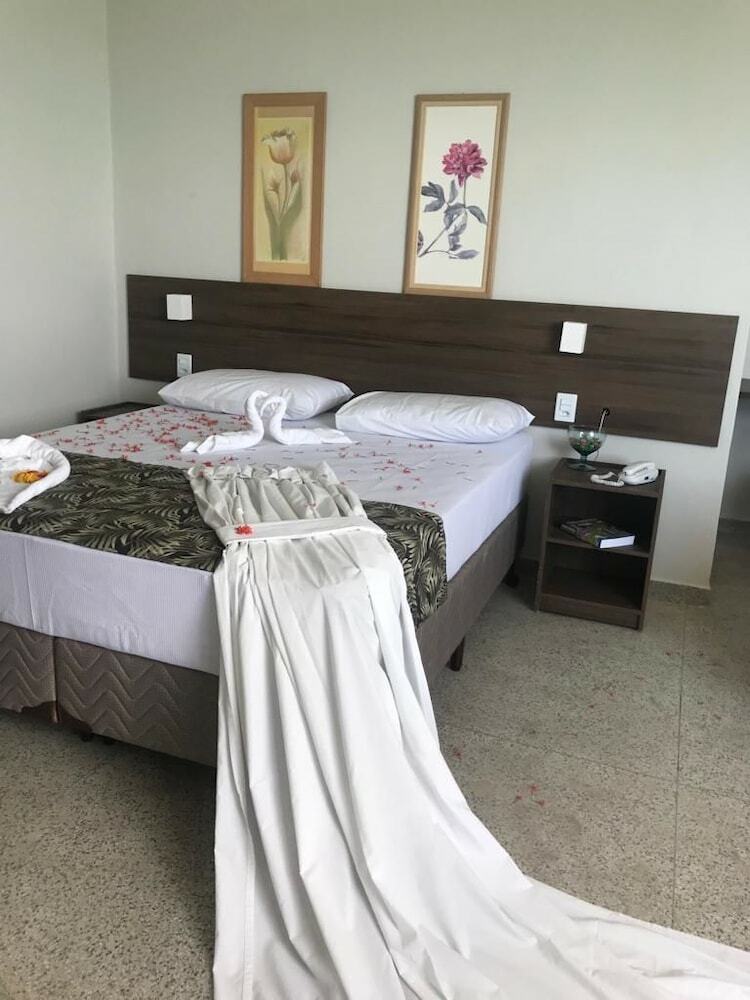 Happy Hotel Paju�ara