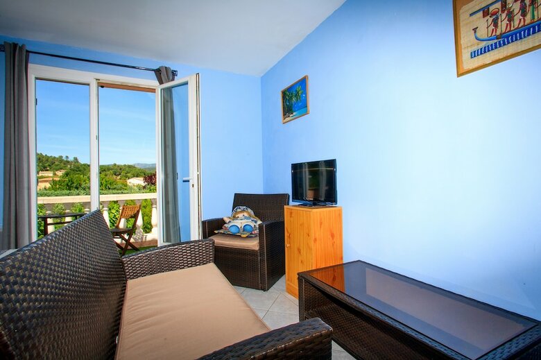 Bed & Breakfast Le Cabanon de R�gine - Chambre D'h�tes
